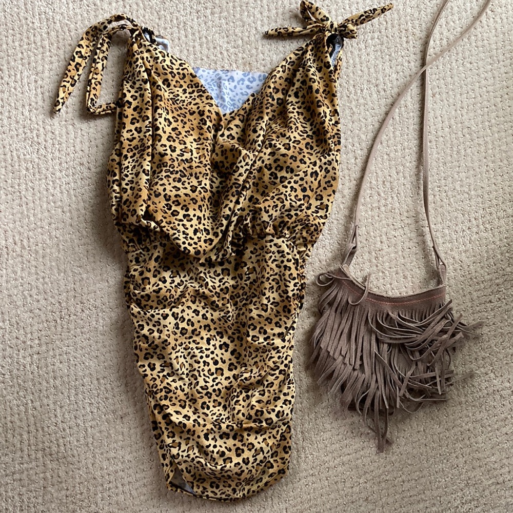NWOT Shore Shapes Swimwear Leopard print one piece swim dress